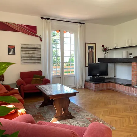 Ferienhaus Grande Terrazzo E Ampio Giardino Tutto Per Voi